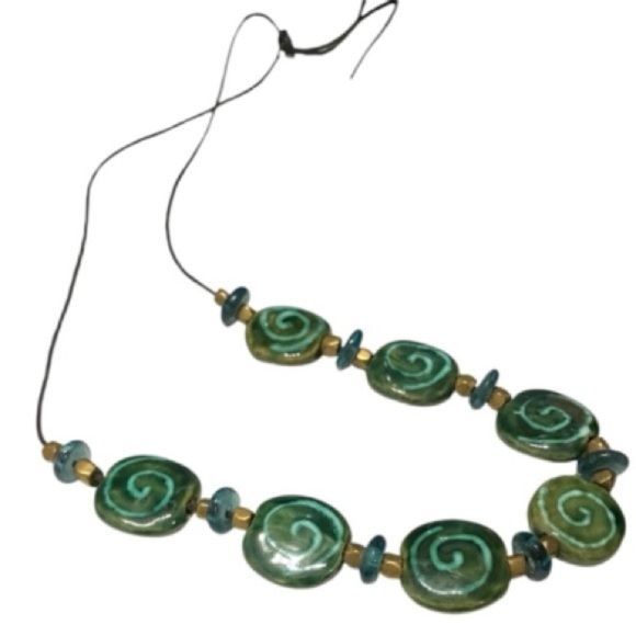 Professionally Made Olive Green 20 inch Corded Necklace Large Round Swirl - Picture 1 of 4